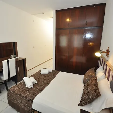 فندق ريس ماريس 3*